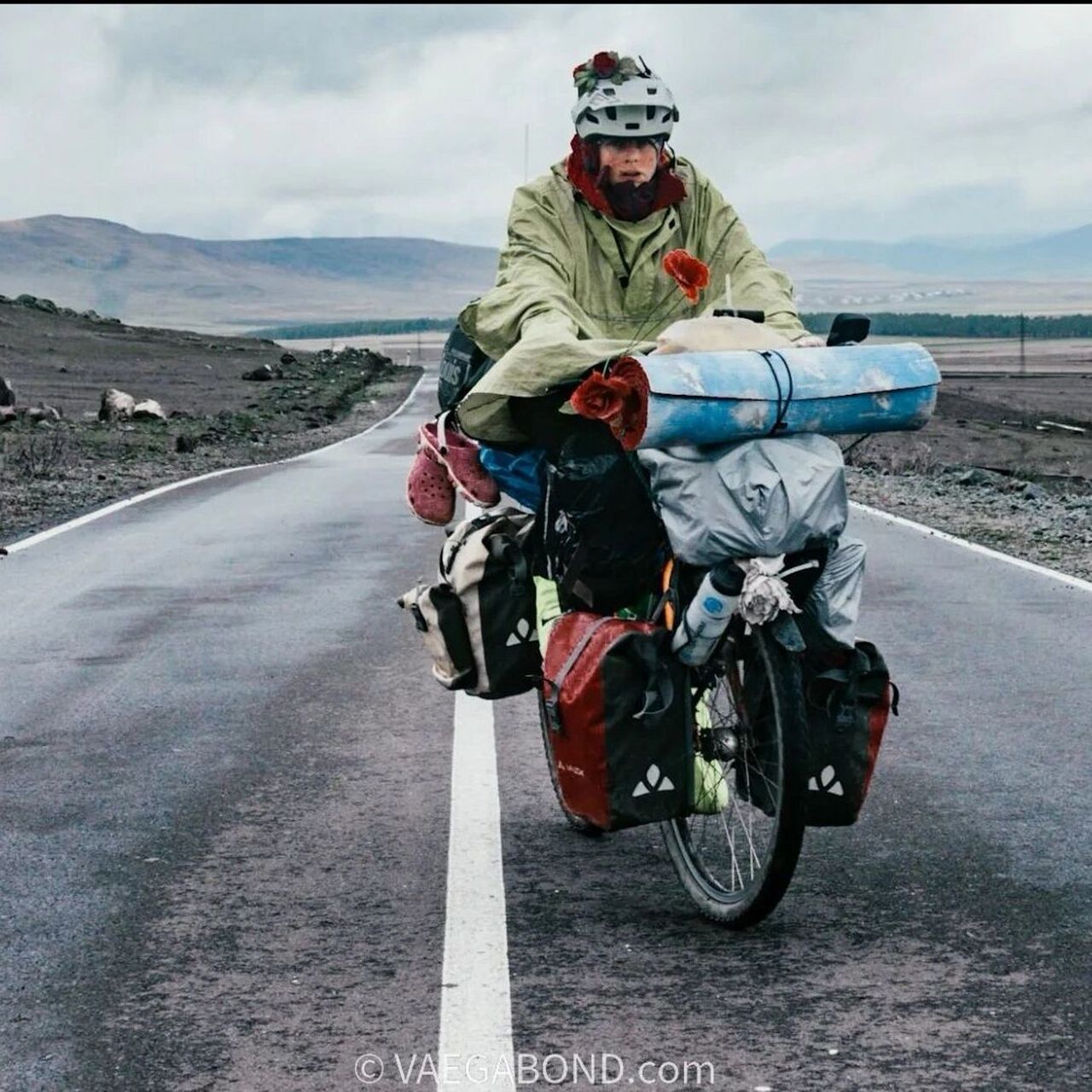 九游娱乐-全球极限骑行挑战，穿越世界各大风景名胜的简单介绍