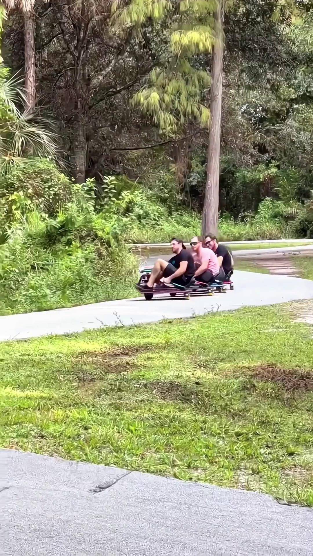 包含水上漂移赛,极限运动的速度狂欢的词条 包含水上漂移赛,极限运动的速度狂欢的词条