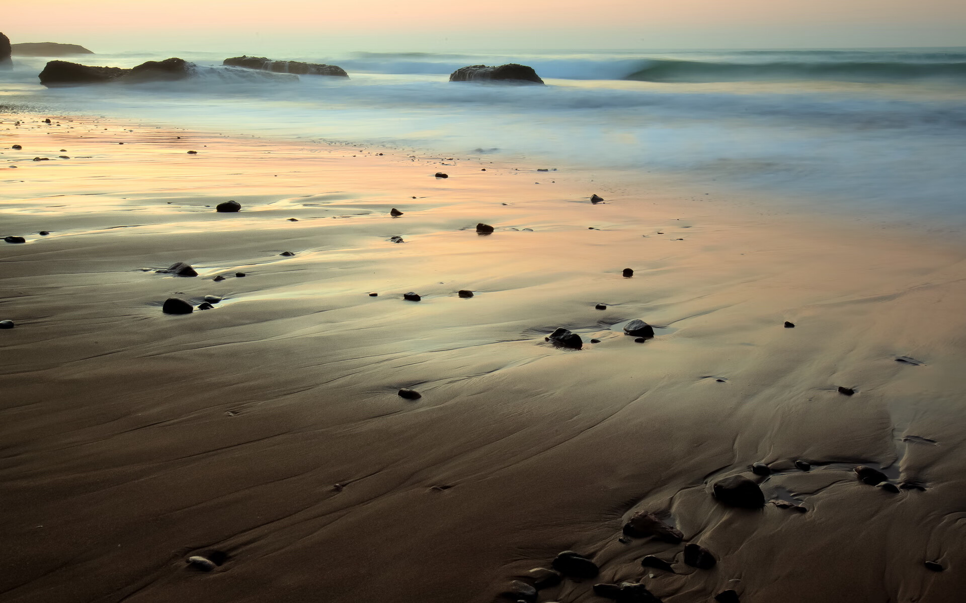 利物浦2-0曼联,红军主场取胜,利物浦2-0曼联冫冫