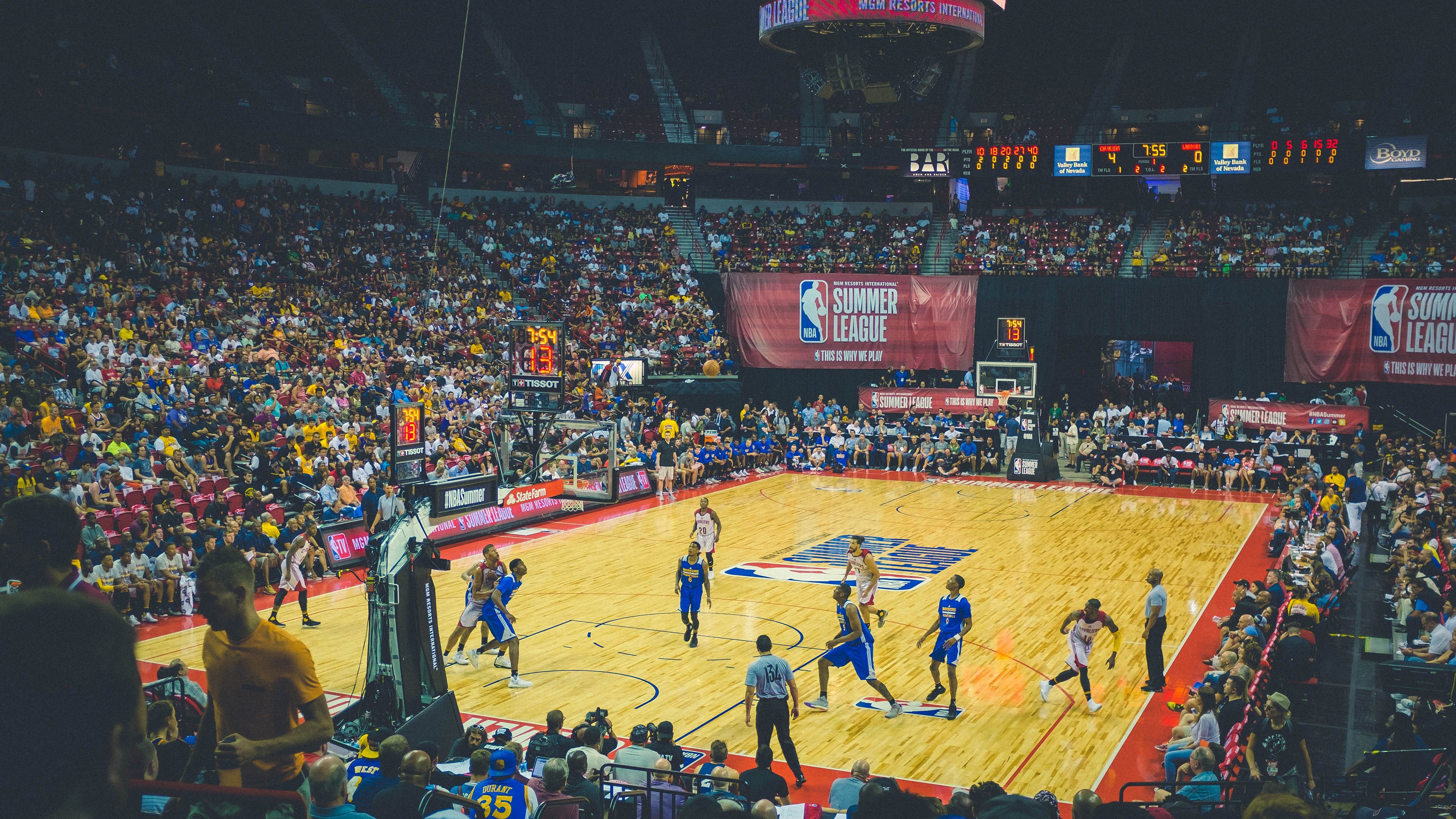 青少年足球“产业+文化”深度融合，行业创新潜力巨大，青少年足球发展趋势